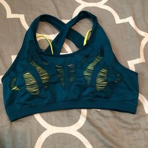 Fabletics Ida Bra II!